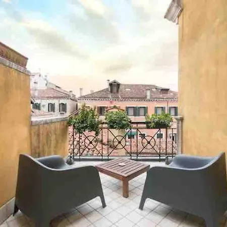 Appartement Ca' Pesaro Rooftop Terrace Apartment. Venise