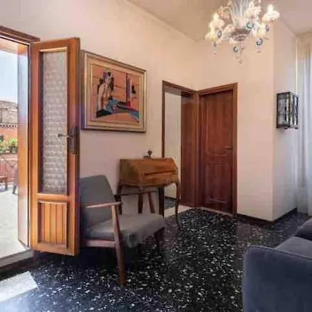 Ca' Pesaro Rooftop Terrace Apartment. アパート *