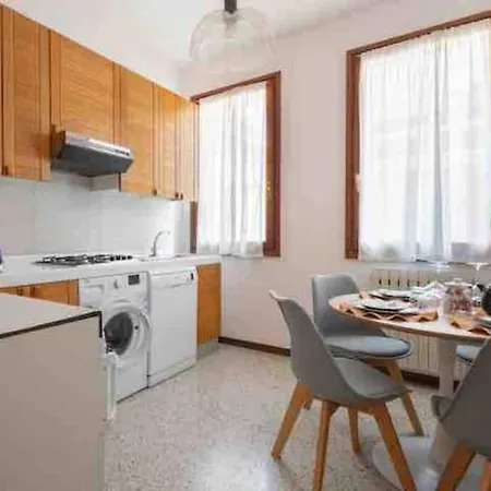Ca' Pesaro Rooftop Terrace Apartment. *